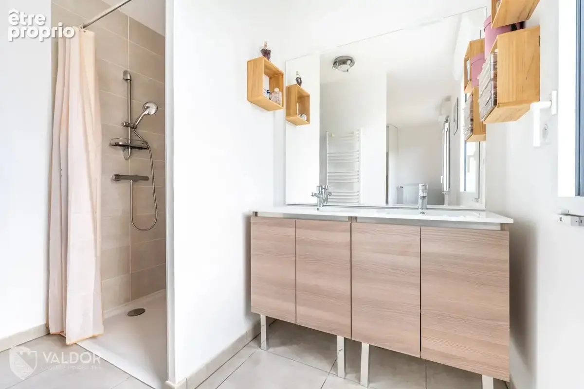 Maison contemporaine 123m2 - T5 - 4 chambres - jardin 202m2 - photo 12