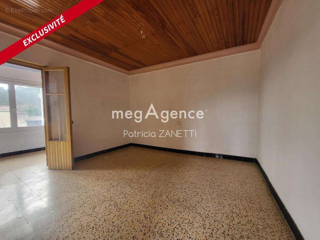 Appartement à SAINT-BRES