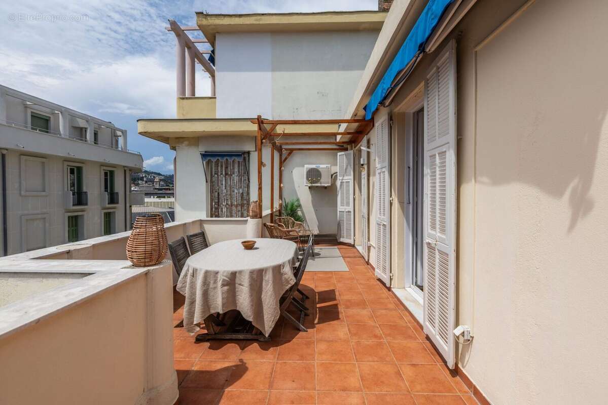 Appartement 70 m² à Nice  - photo 3
