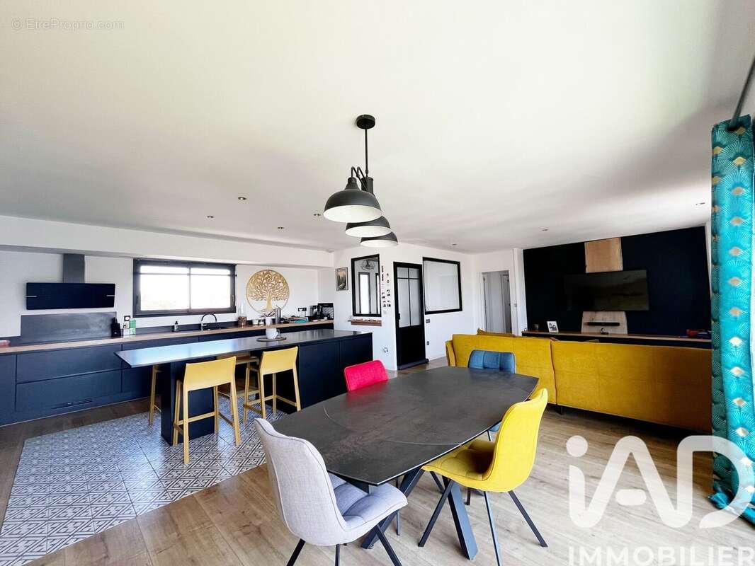 Maison 162 m² à Sainte-Marie  - photo 10