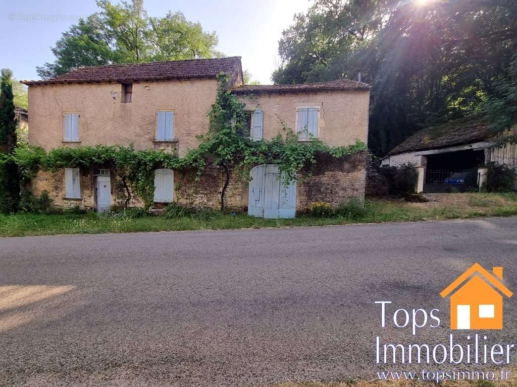 Maison à CAYLUS