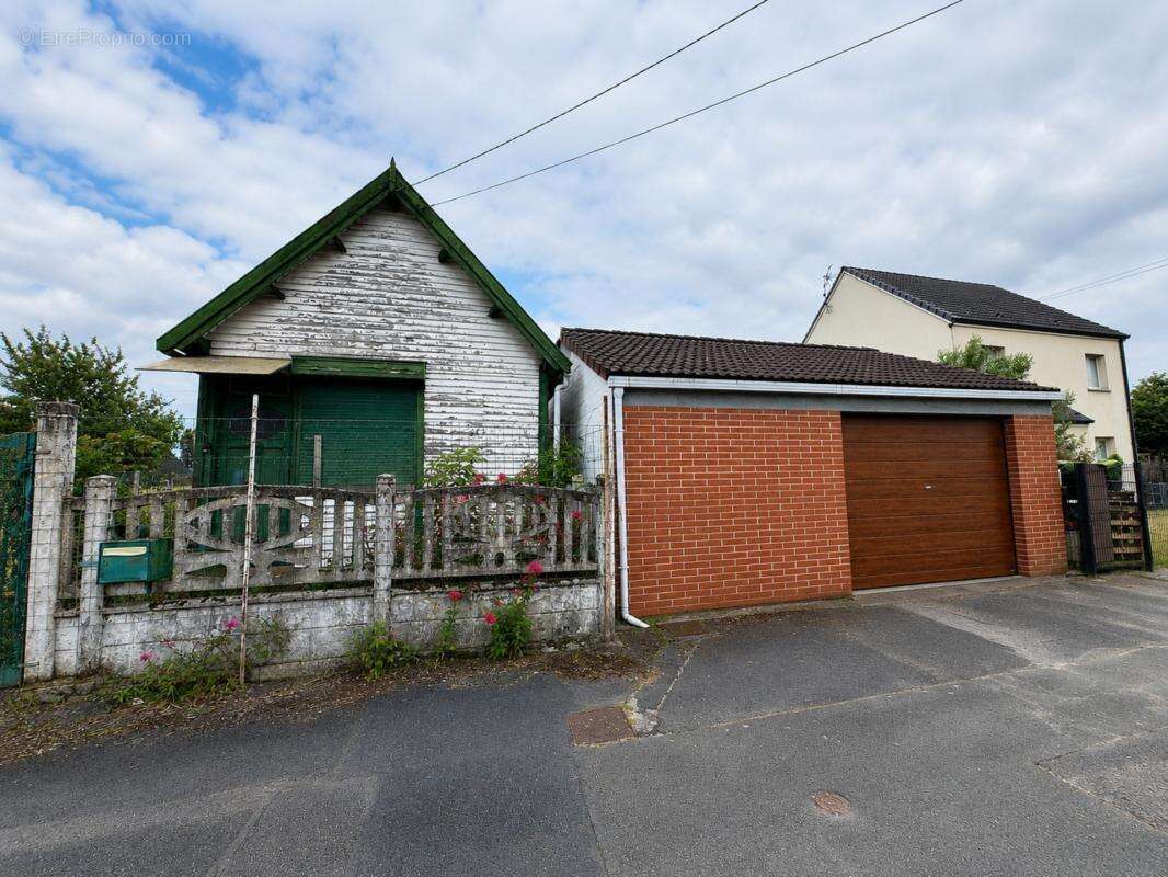 Raches - lot maison + dépendance + 2 doubles garages - photo 4