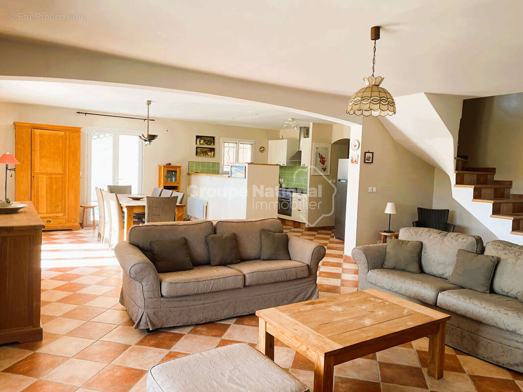 Maison à ALLEMAGNE-EN-PROVENCE