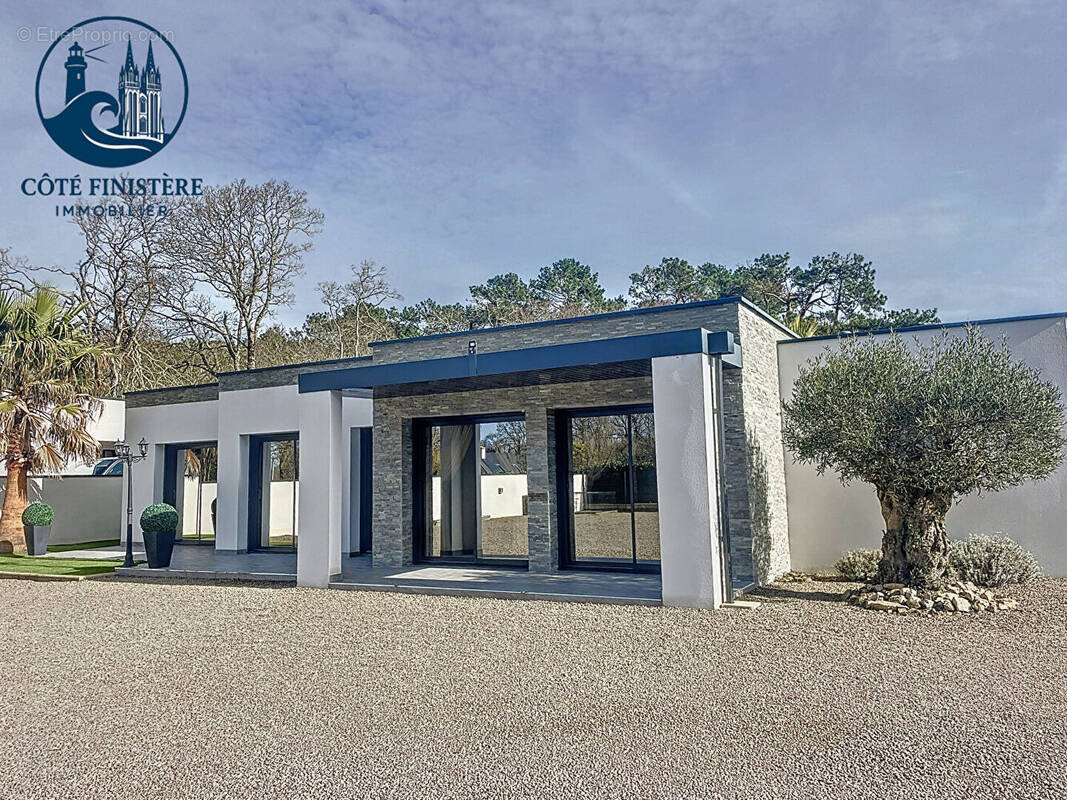 Maison à PLONEOUR-LANVERN