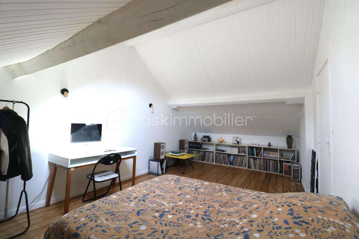 Maison à LONGUEVILLE