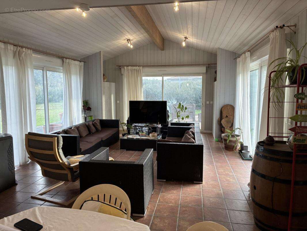 Maison à BELIN-BELIET