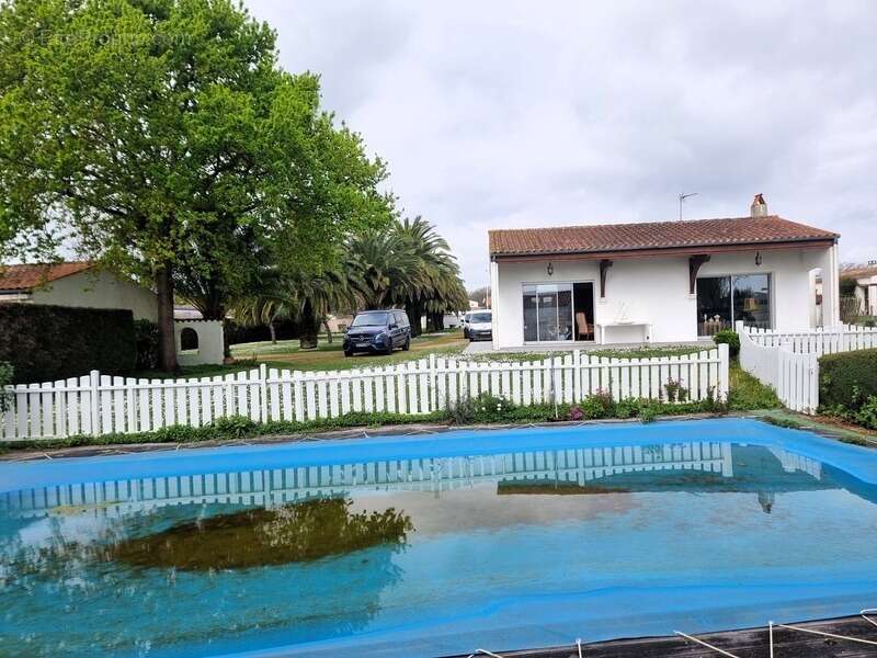 Maison à LE CHATEAU-D'OLERON