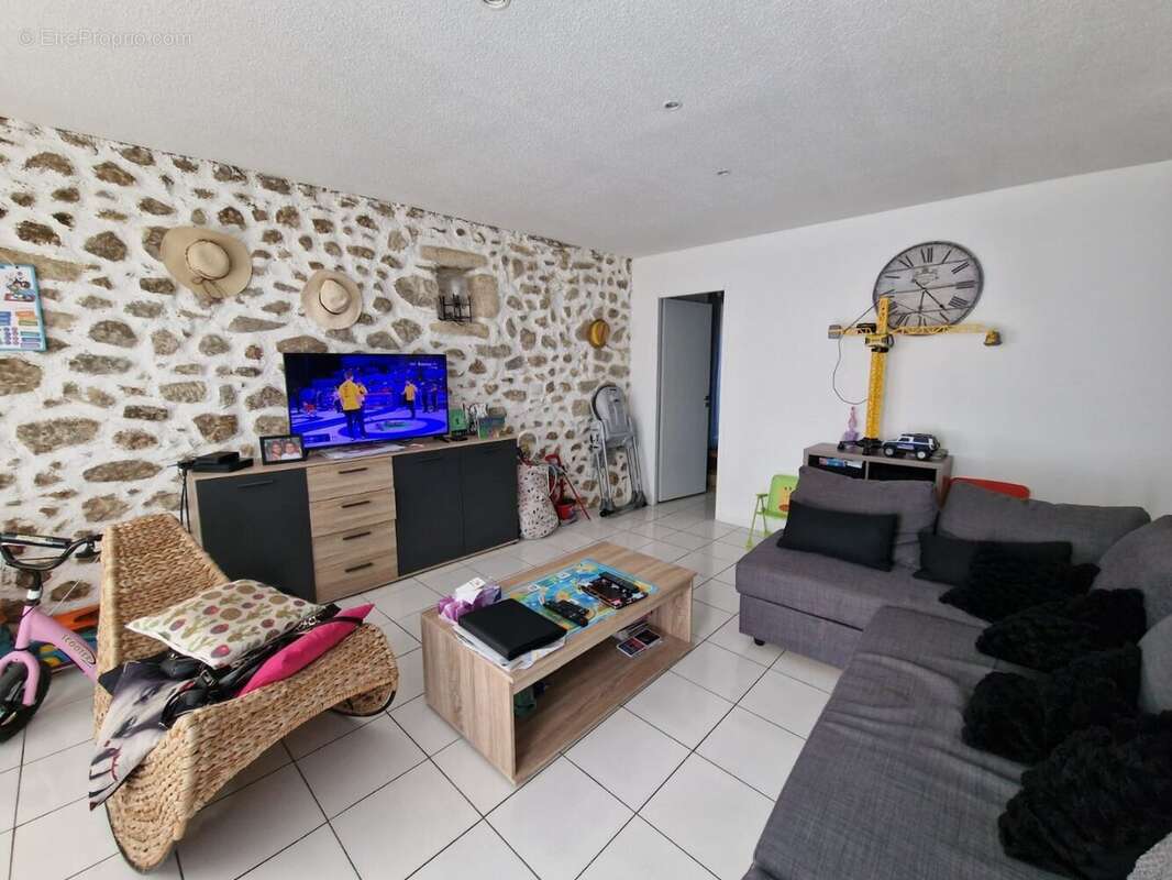 Maison à BESSAN