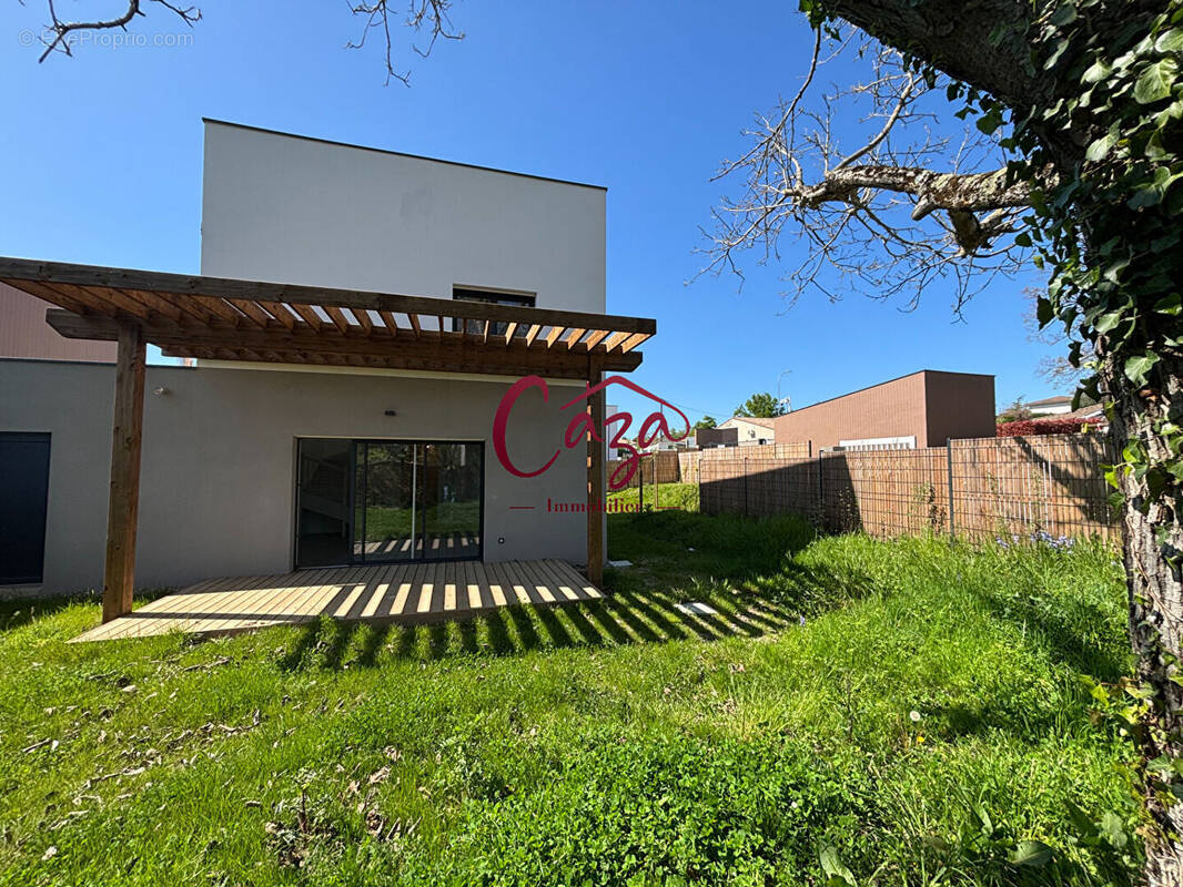 Maison à ARTIGUES-PRES-BORDEAUX