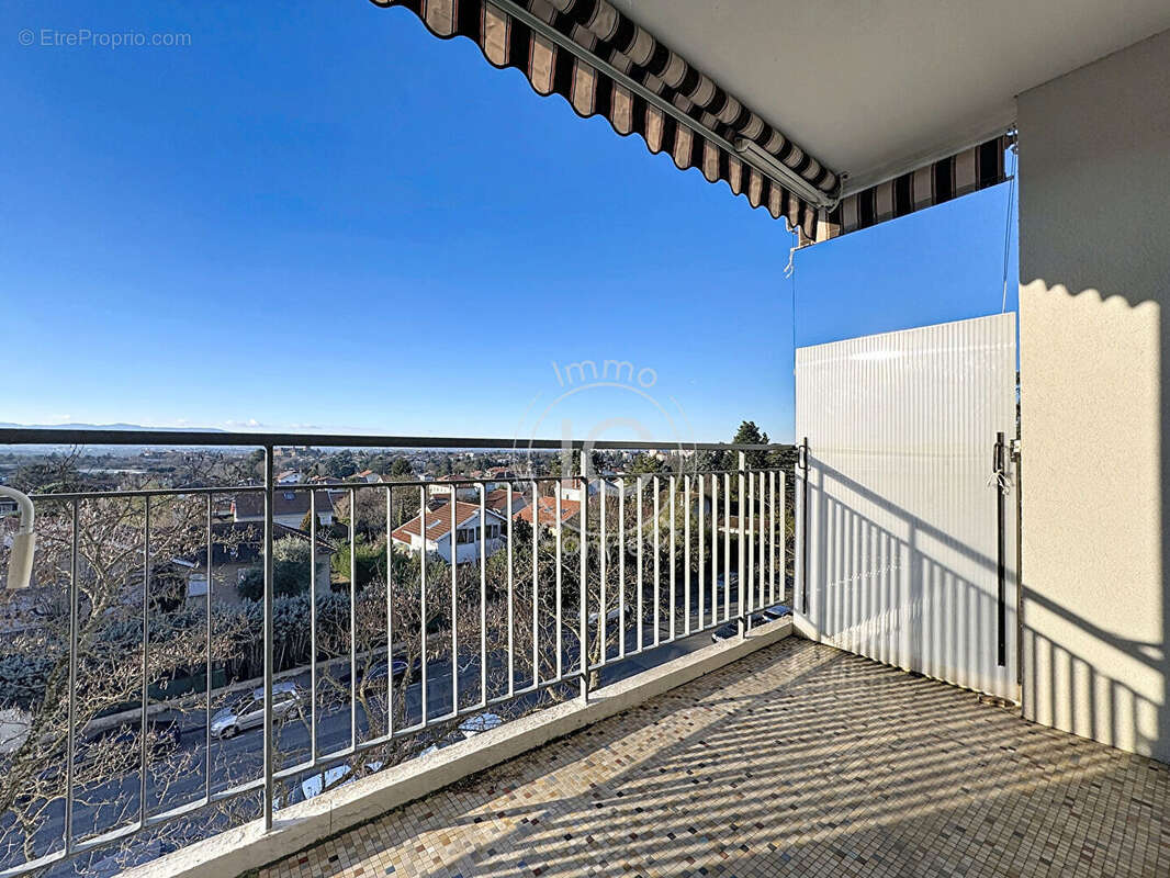 Appartement à SAINTE-FOY-LES-LYON