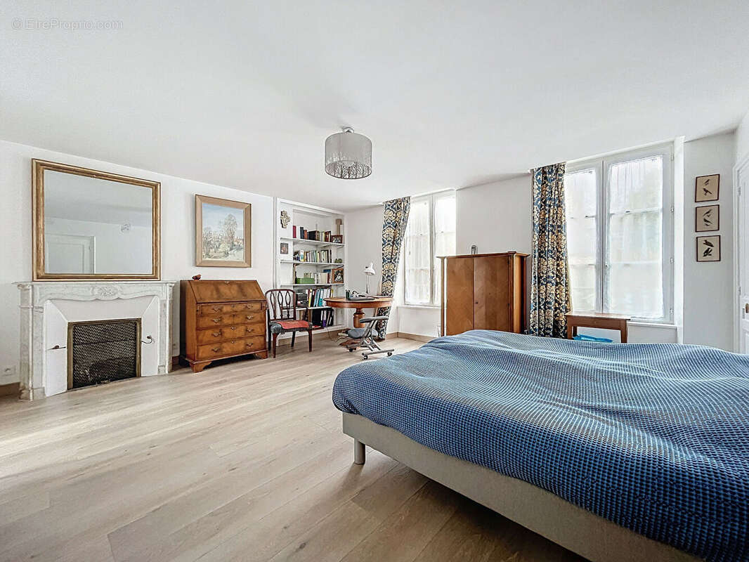 Maison à VILLEDIEU-LES-POELES