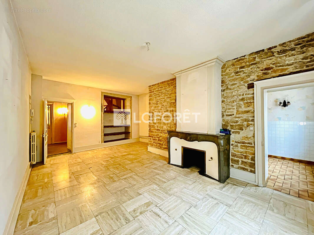 Maison à SAINT-AMOUR