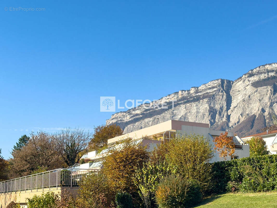 Appartement Saint Ismier 5 pièce(s) 124.23 m2 - photo 2