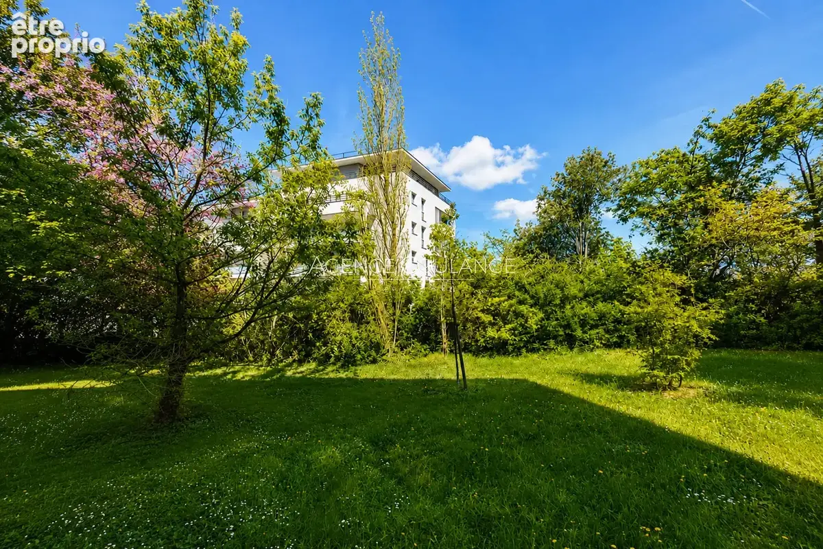 Photo Appartement à Sainte-Foy-Les-Lyon au prix de 215 000€