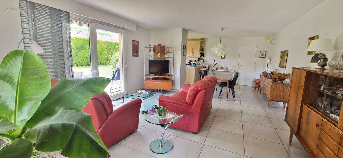 Maison à PERIGNAT-LES-SARLIEVE