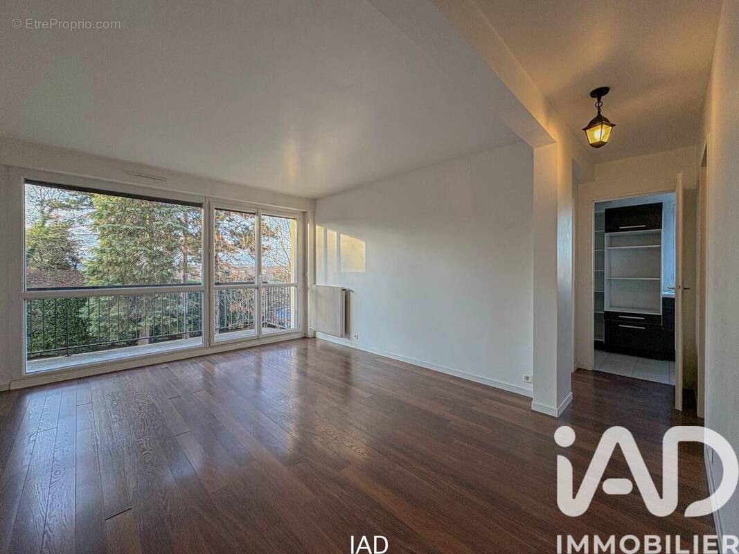 Photo 1 - Appartement à CHAMBOURCY