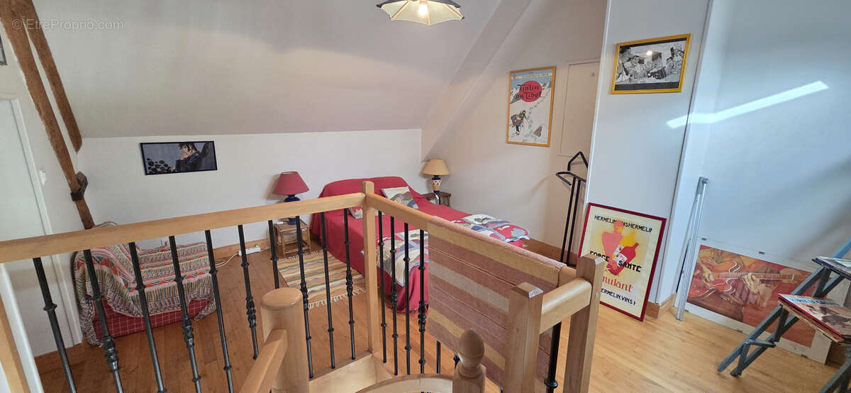 Maison à MENOU