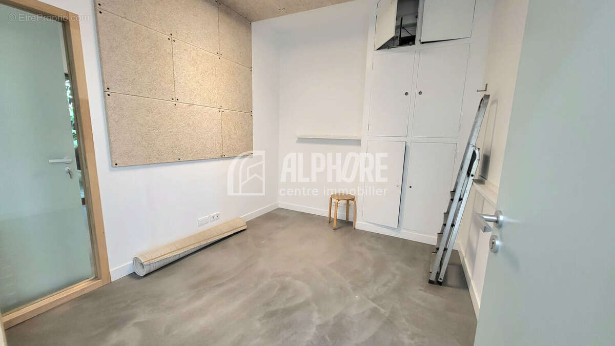 Maison à vendre à Saint Nazaire - Usage mixte bureau et résidence - photo 11