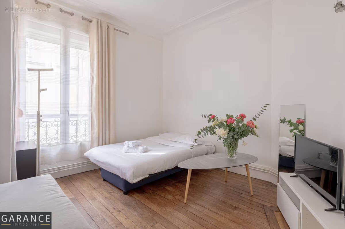 Appartement à PARIS-14E