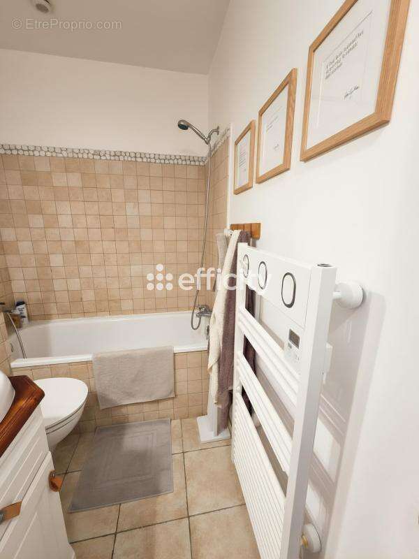 Appartement à LA CROIX-VALMER