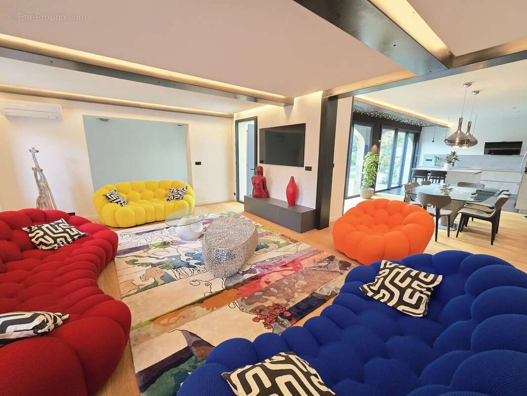 Maison à SAINT-MAXIMIN