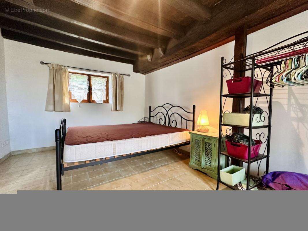 Maison à SAINT-DIZIER-LES-DOMAINES