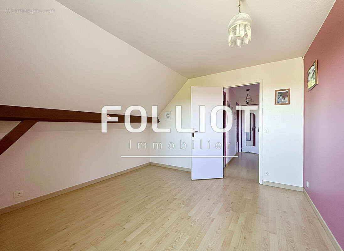 À vendre Maison Saint Planchers 7 pièce(s) 145 m2 - photo 11