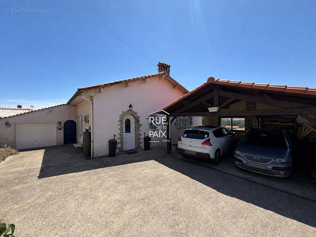 Maison à NANTEUIL