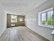 Photo 1 - Appartement à RILLIEUX-LA-PAPE