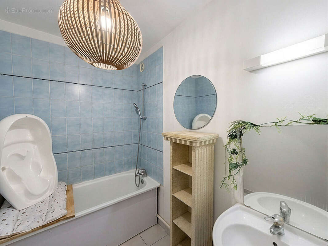 Appartement à AUBERVILLIERS