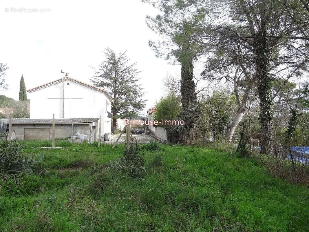 Terrain à BOISSET-ET-GAUJAC