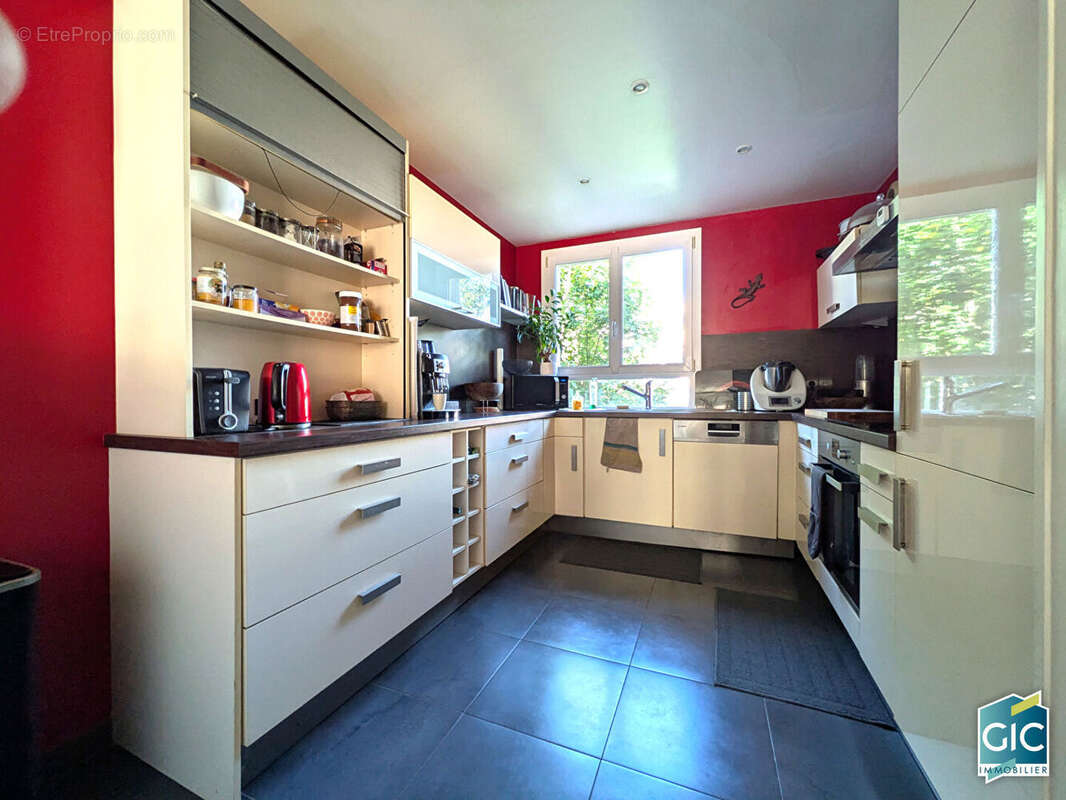 Appartement 82 m² à Caen  - photo 3