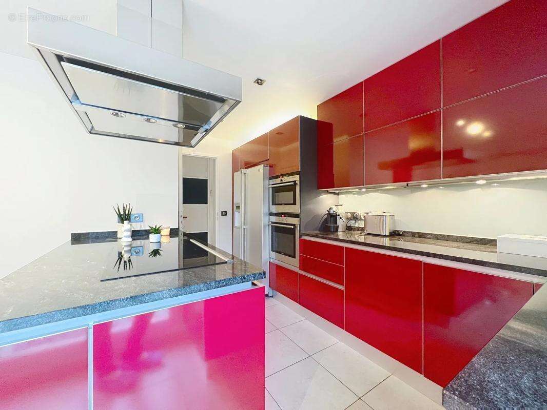 Maison à BAILLY-ROMAINVILLIERS