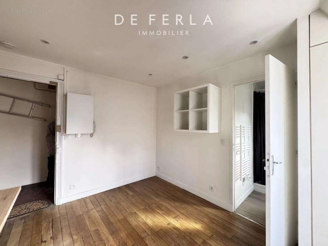 Appartement à PARIS-14E