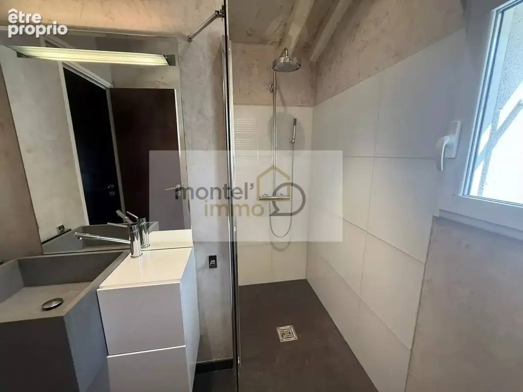 Maison familiale rénovée 200 mètres carrés, 5 chambres dont 2 suites, piscine et grand terrain de 3500 mètres carrés à 10 minute - photo 7