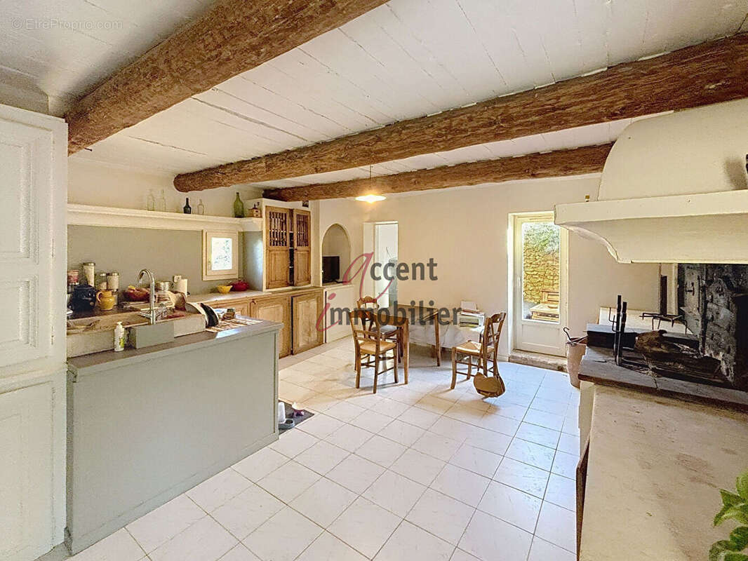 Maison à CHEVAL-BLANC