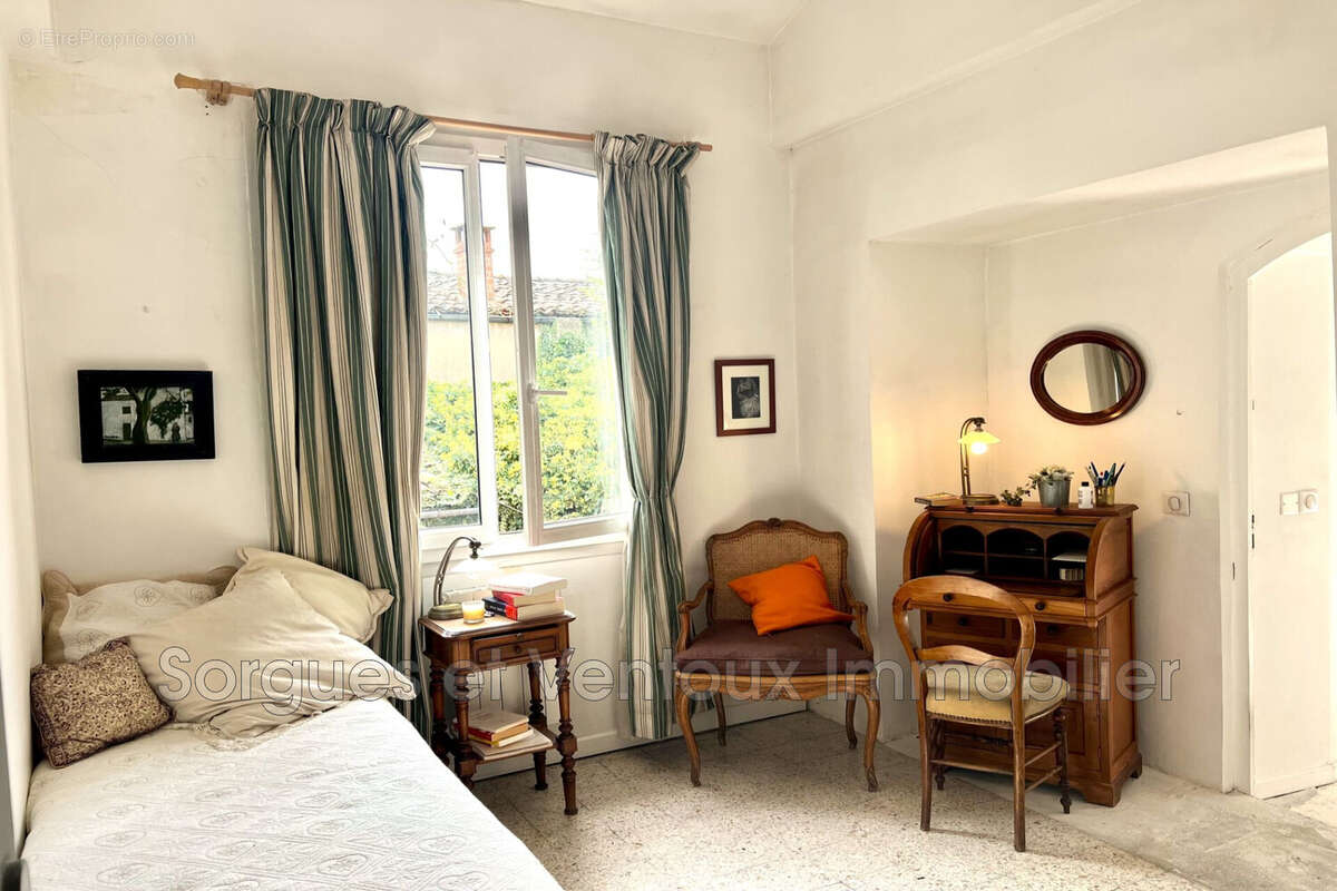 Maison à L'ISLE-SUR-LA-SORGUE