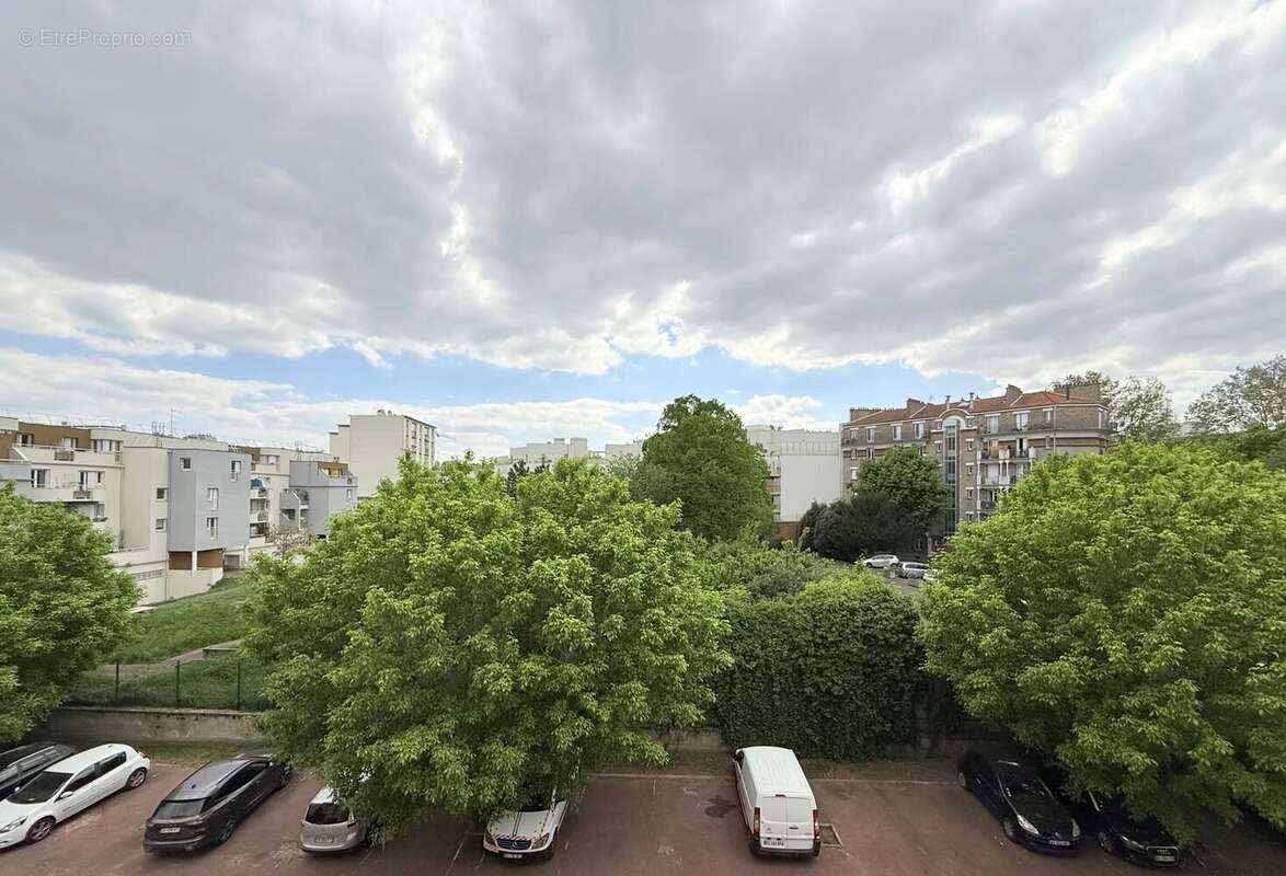Appartement à AUBERVILLIERS