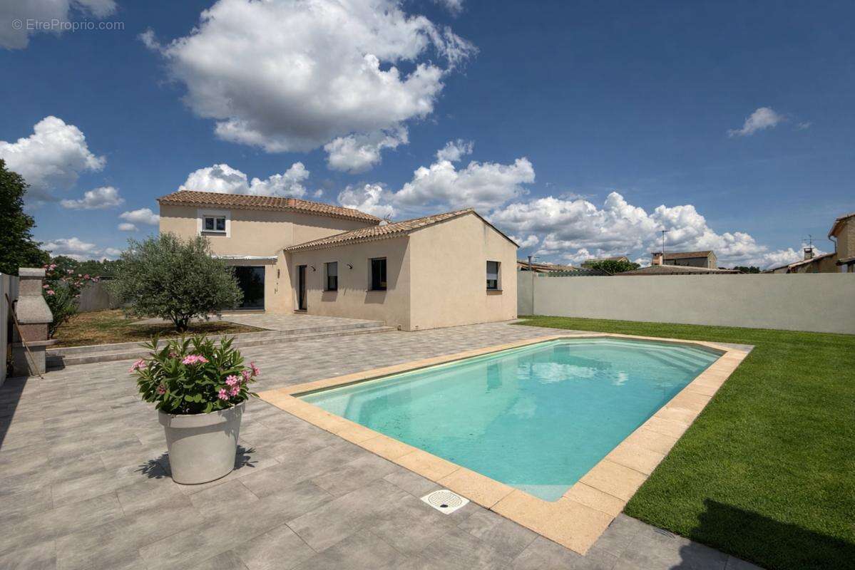 Maison 184 m² à Bernis  - photo 2