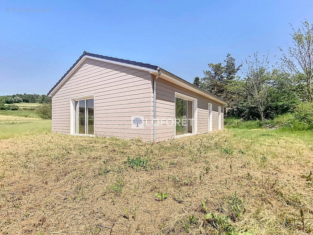 Maison à SAINT-PRIVAT-DU-FAU