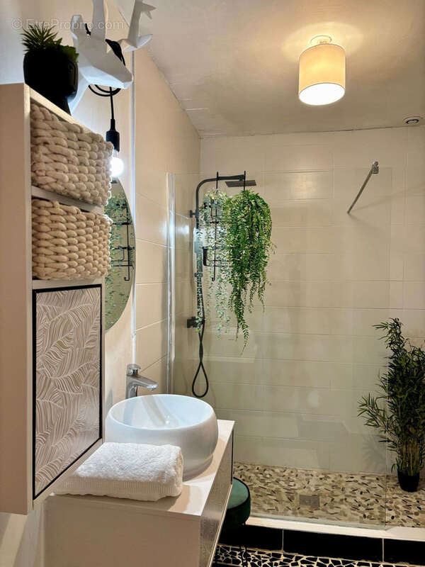 Maison à CHANTEMERLE-LES-BLES