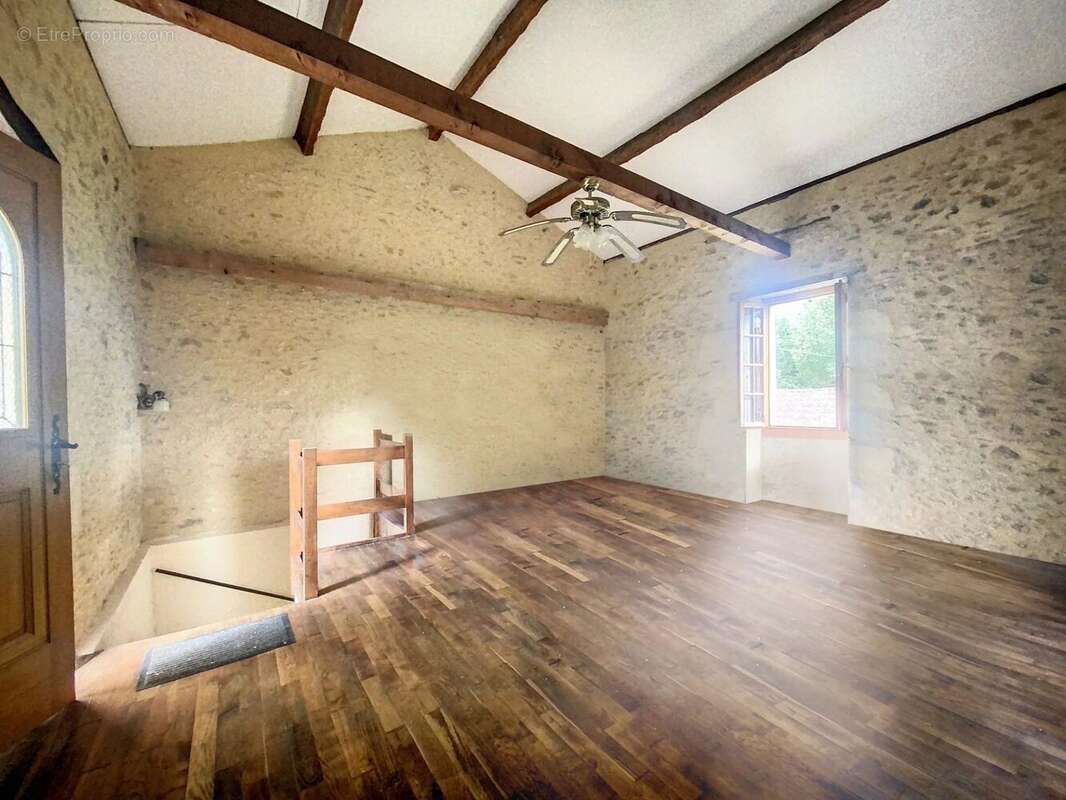 Maison à LE BUISSON-DE-CADOUIN