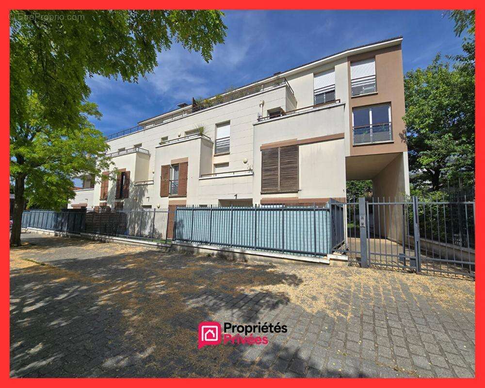 Appartement à LE BLANC-MESNIL