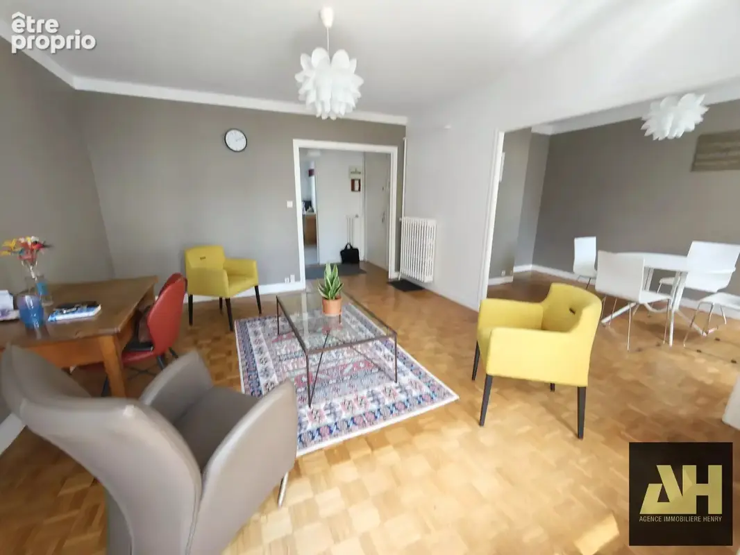 Rare - centre ville - appartement t4 de 71 m2 avec ascenseur et balcon - parfait état - photo 11