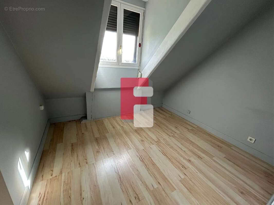 Maison à SAINT-PHAL