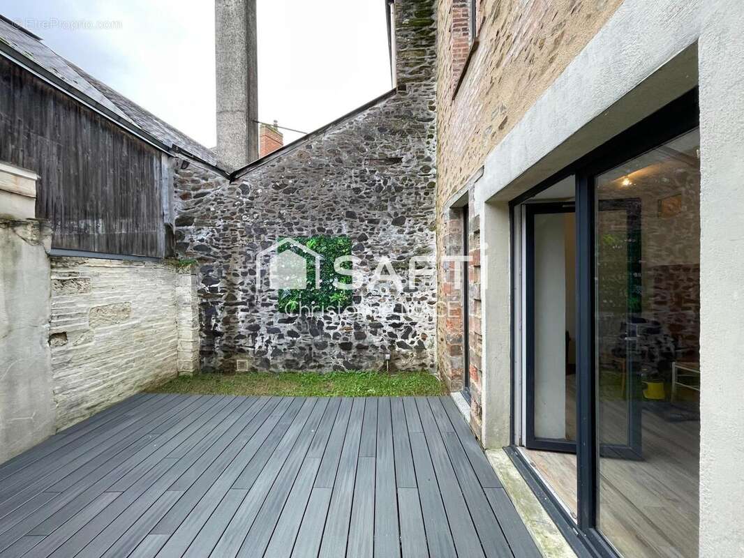 Photo 3 - Maison à QUELAINES-SAINT-GAULT