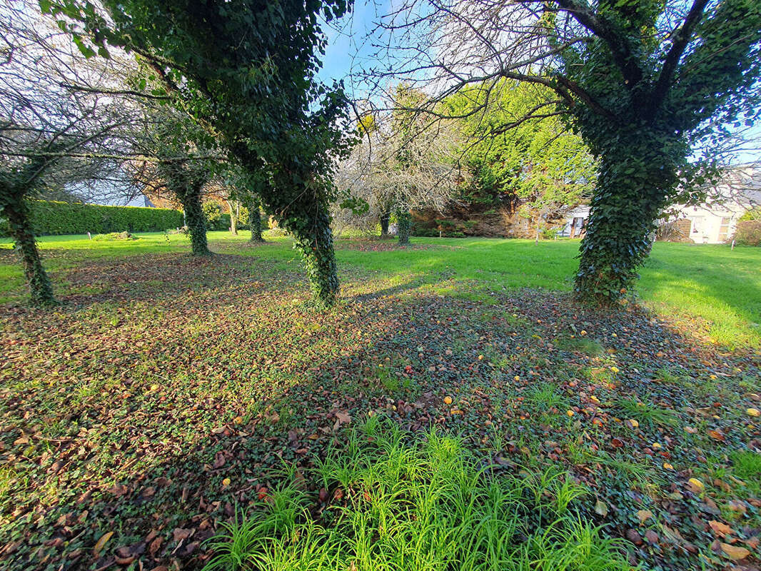 Terrain à FOUESNANT