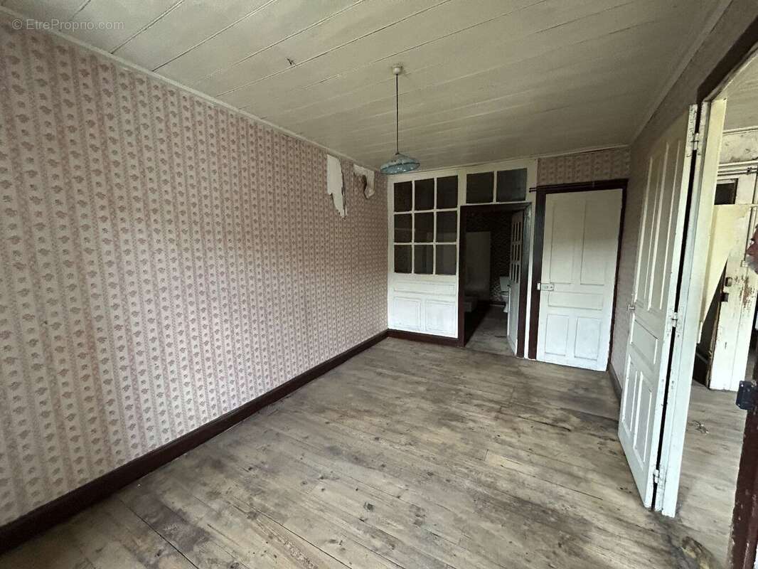 Maison avec 3 logements - st Martin Valmeroux - photo 8