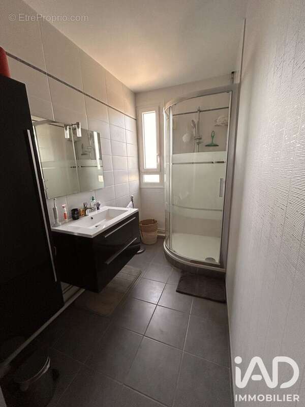 Photo 8 - Appartement à SAINT-JULIEN-LES-VILLAS