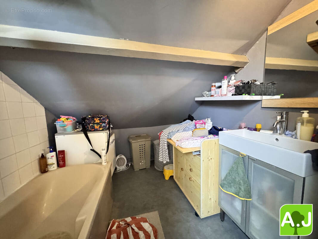 Maison à ILLIERS-L'EVEQUE